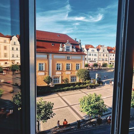 Apartamenty Przy Ratuszu Болеславец Екстериор снимка