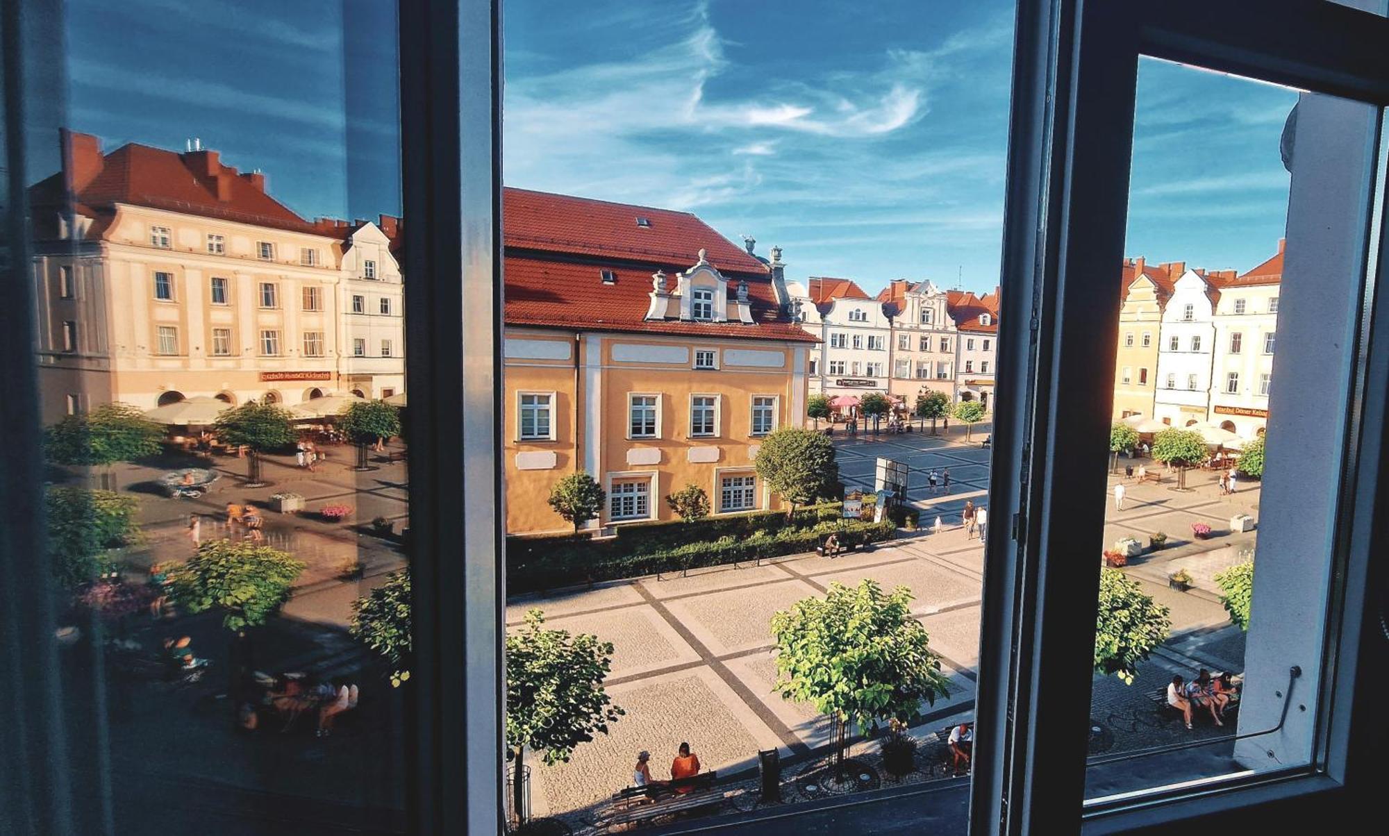 Apartamenty Przy Ratuszu Болеславец Екстериор снимка